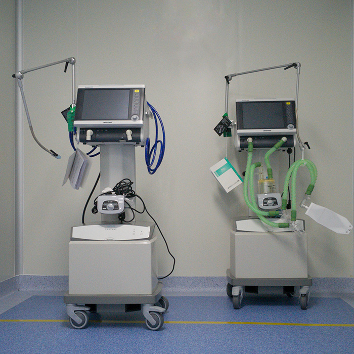 ICU呼吸机.jpg